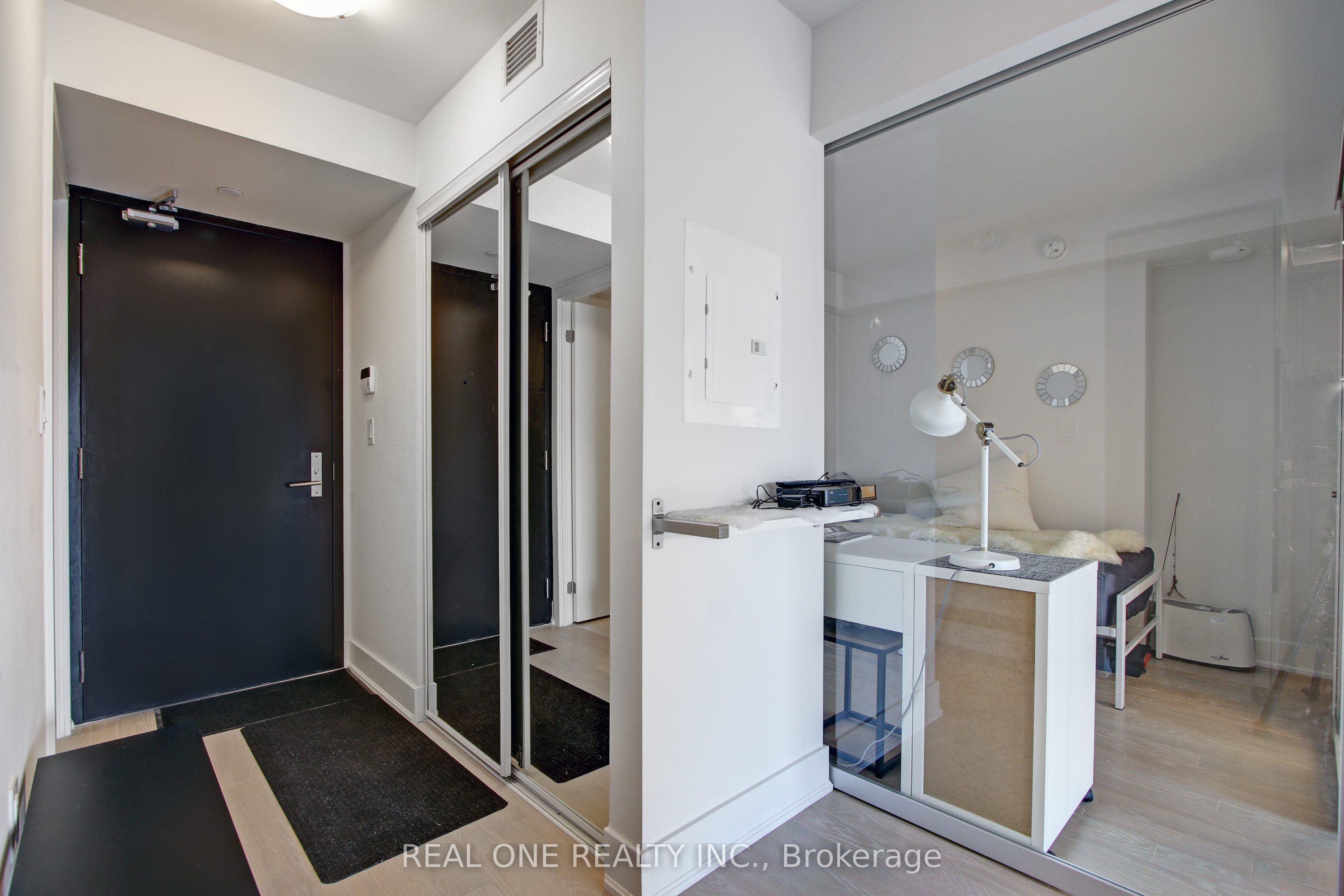 Additional image 5 of 2313-955 Bay Street, Toronto, ON, M5S 2A2