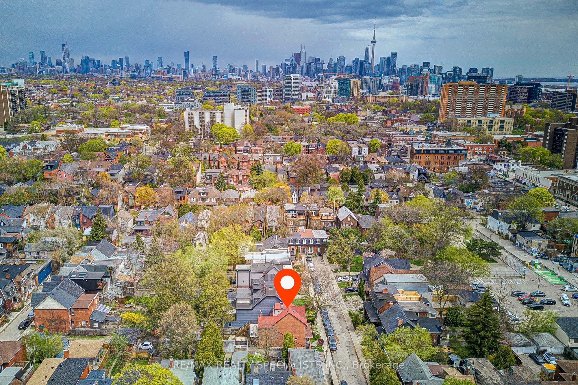 Additional image 4 of 34 Saunders Avenue, Toronto, ON, M6R 1B8