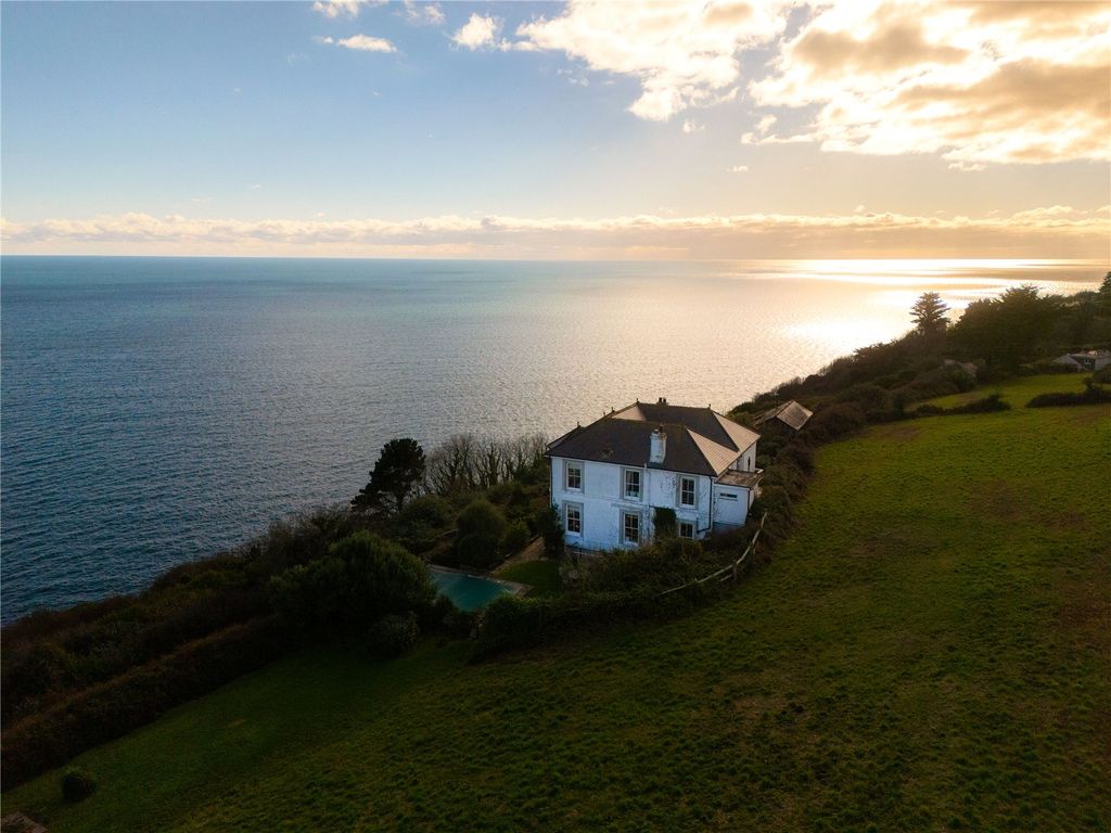Additional image 20 of 8 bed detached house for saleRaginnis Hill, Mousehole, Penzance, Cornwall TR19