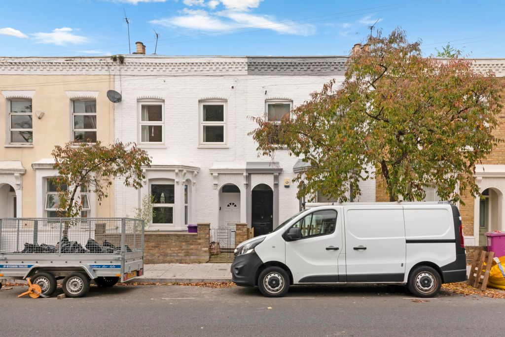 Additional image 2 of 5 bed terraced house to rentBow Common Lane, London E3