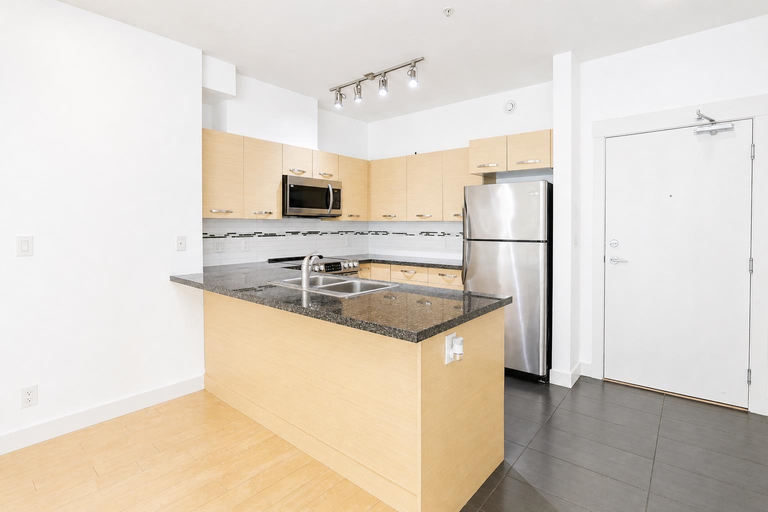 Additional image 5 of 108-33539 Holland Avenue, Abbotsford, BC, V2S 0C6