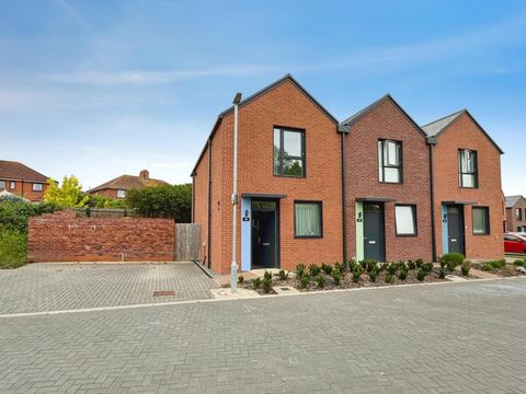 Elder Avenue, Bristol BS4