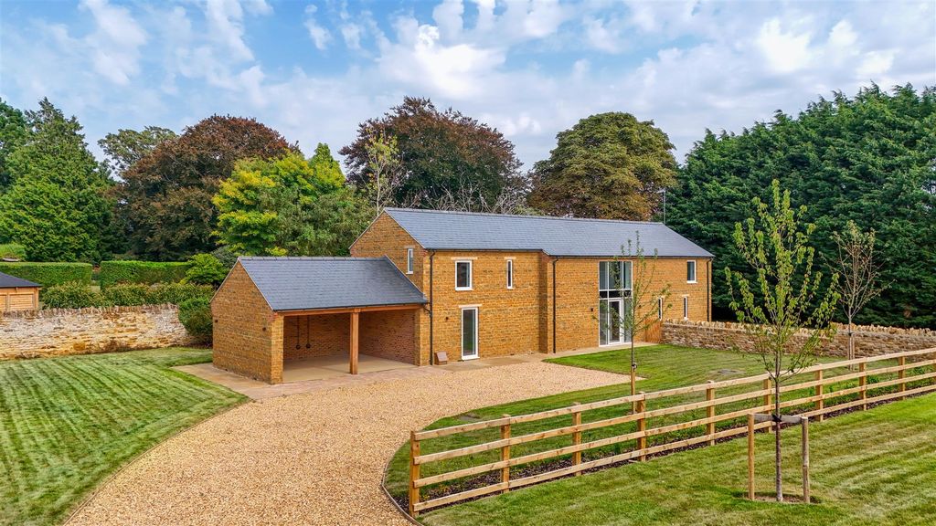 4 bed detached house for sale15B Main Road, Duston, Northampton NN5
