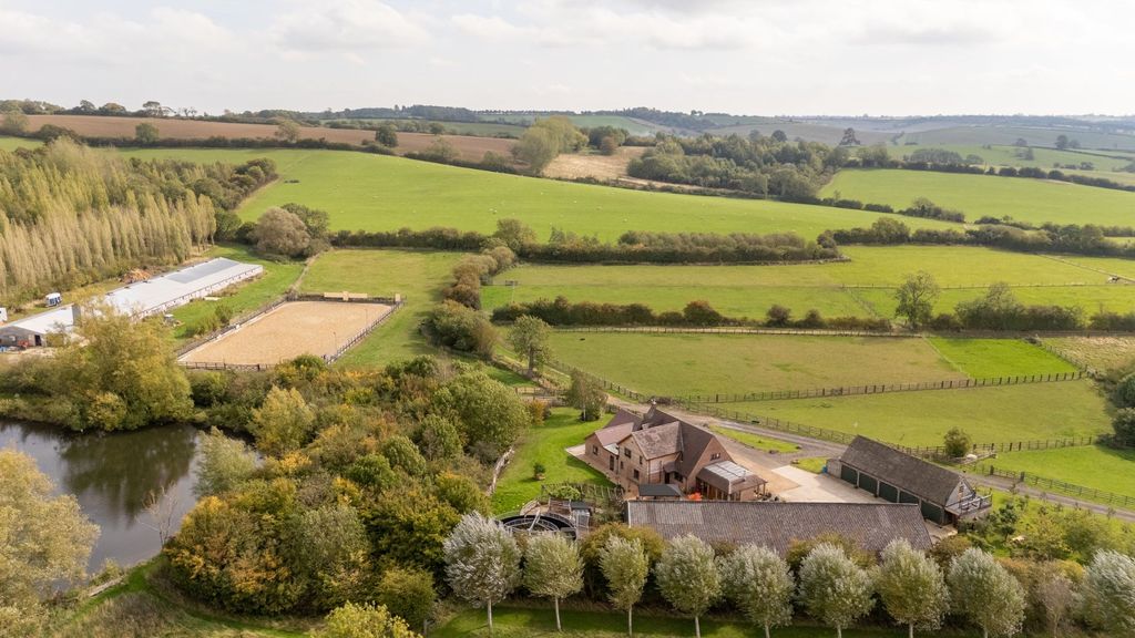 Additional image 7 of 4 bed equestrian for saleCollege Farm Road, Belton In Rutland, Oakham, Rutland LE15