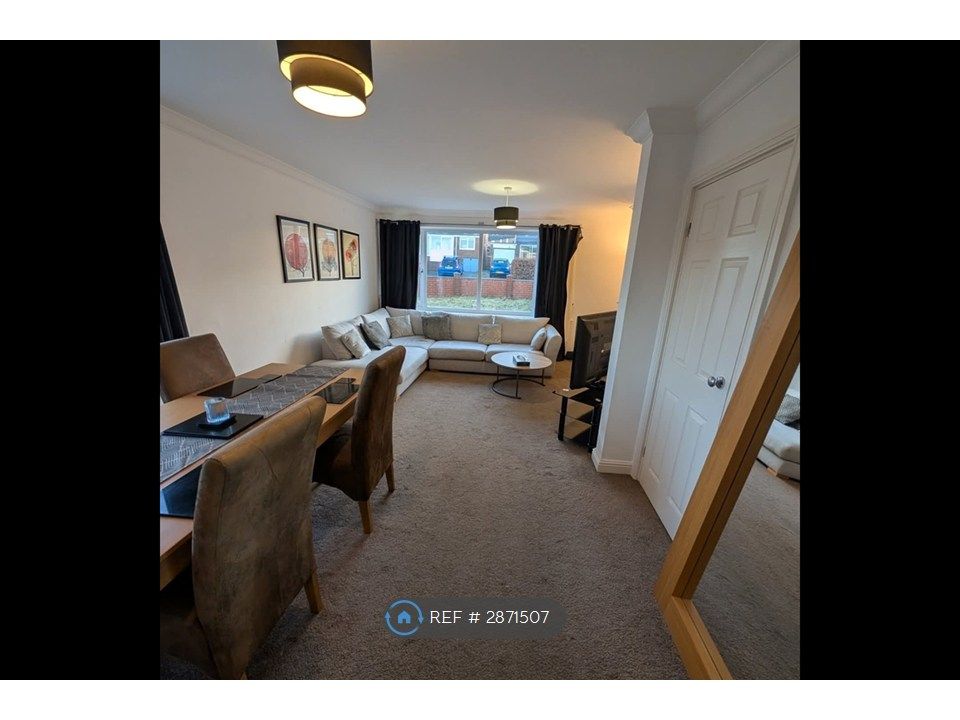 3 bed semi-detached house to rentHawthorn Crescent, Durham DH1