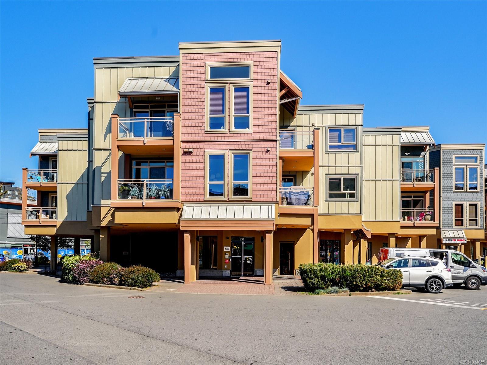 207-751 Goldstream Avenue, Langford, BC, V9B 2X4