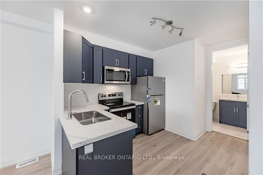 Additional image 2 of 2-777 Beach Boulevard, Hamilton, ON, L8H 6Y5