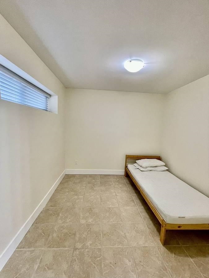Additional image 4 of 4800 Canada Way, Burnaby, BC, V5G 1L5