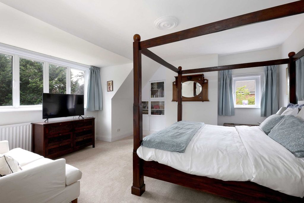 Additional image 11 of 6 bed detached house for saleGregories Road, Beaconsfield, Buckinghamshire HP9
