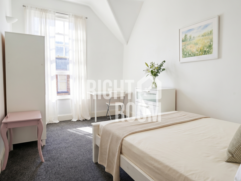 6 bed flat to rent6 Bed Flat, Edinburgh Road, Portsmouth PO1