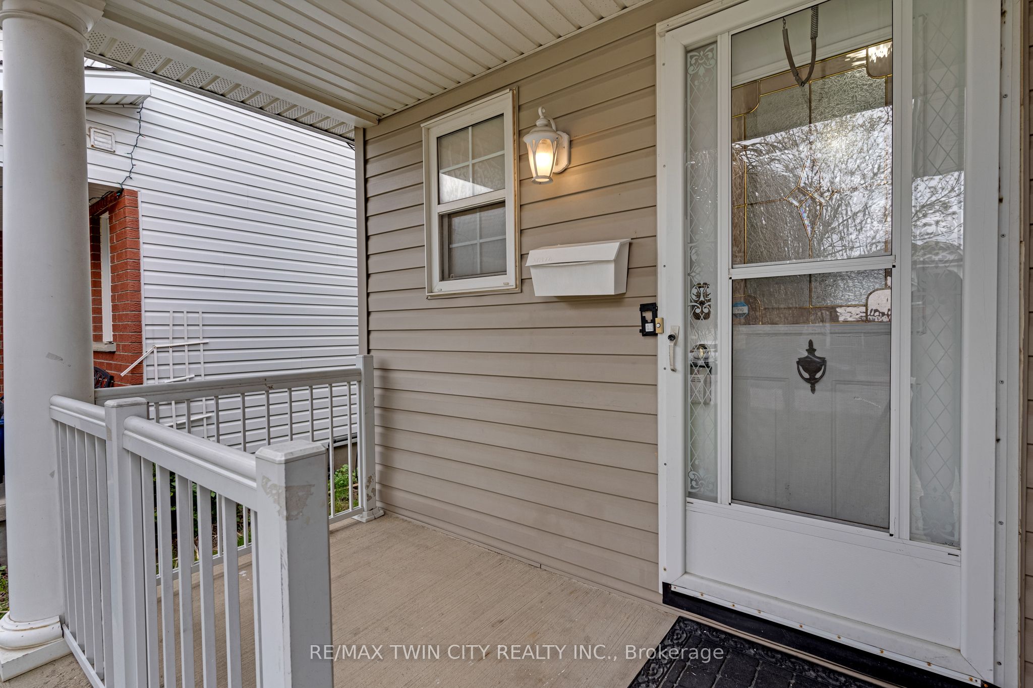 359 Highbrook Crescent, Kitchener, ON, N2E 3P5 photo 3