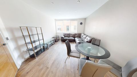 Mint Drive, Hockley B18