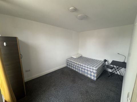 Perry Street, Bristol BS5, Room to rent