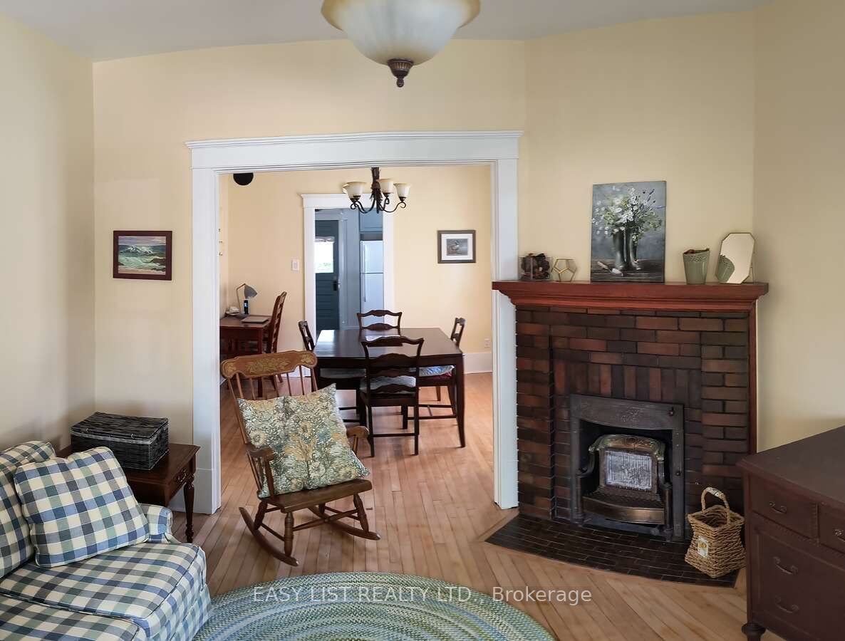 Additional image 2 of 114 College Avenue N, Sarnia, ON, N7T 6A9