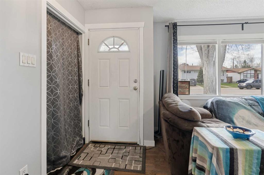 Additional image 5 of 9812 2 Street SE, Calgary, AB, T2J 0W2