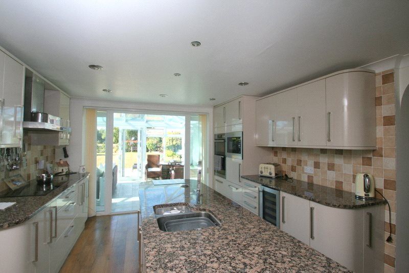 Additional image 5 of 4 bed detached house to rentEast Drive, Angmering, West Sussex BN16