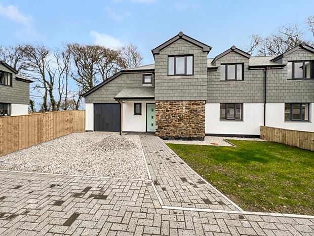 3 bed semi-detached house to rentTreveglos Close, Lewannick PL15