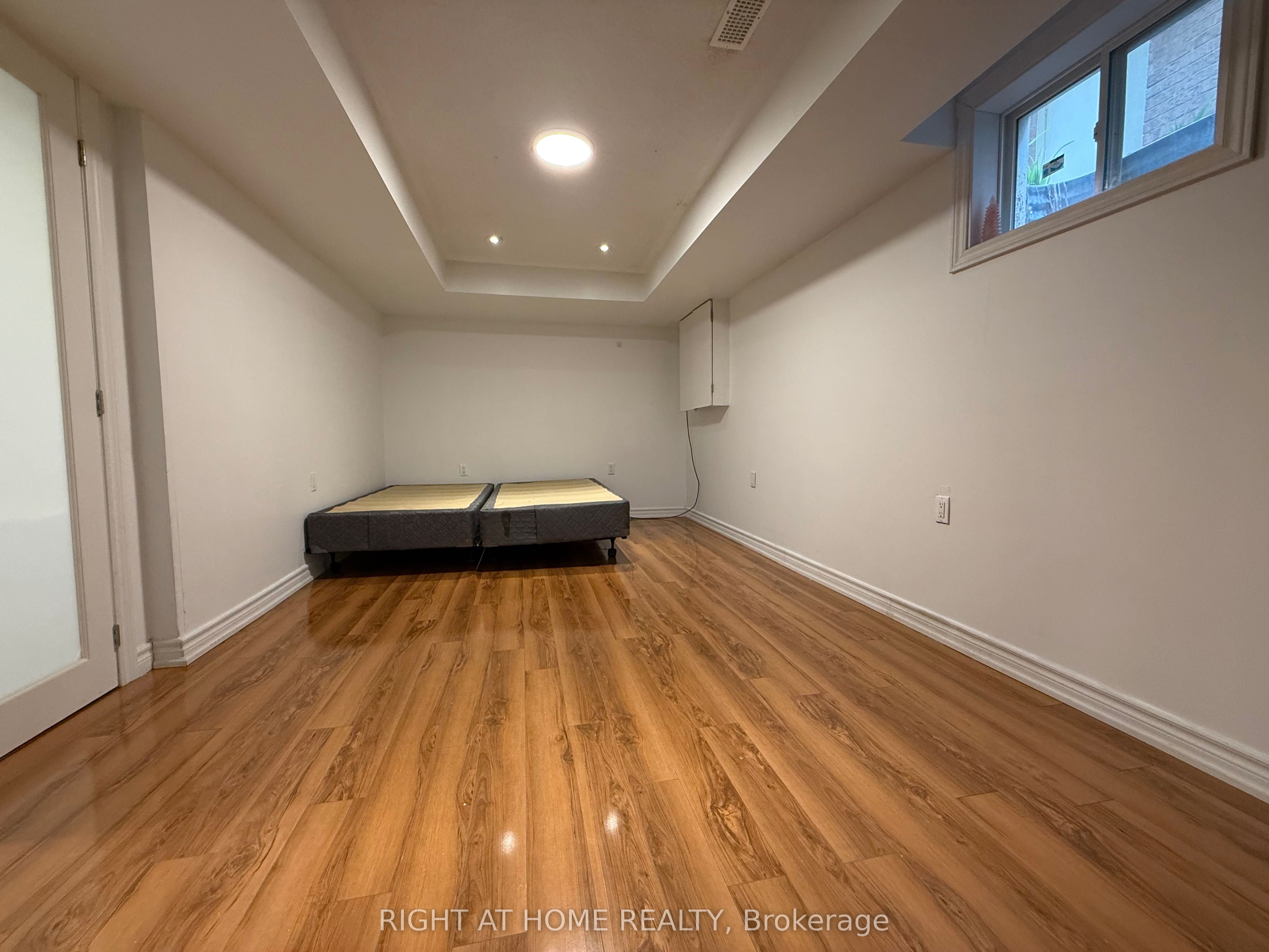 Additional image 3 of 106 East Avenue E, Toronto, ON, M1C 3P4