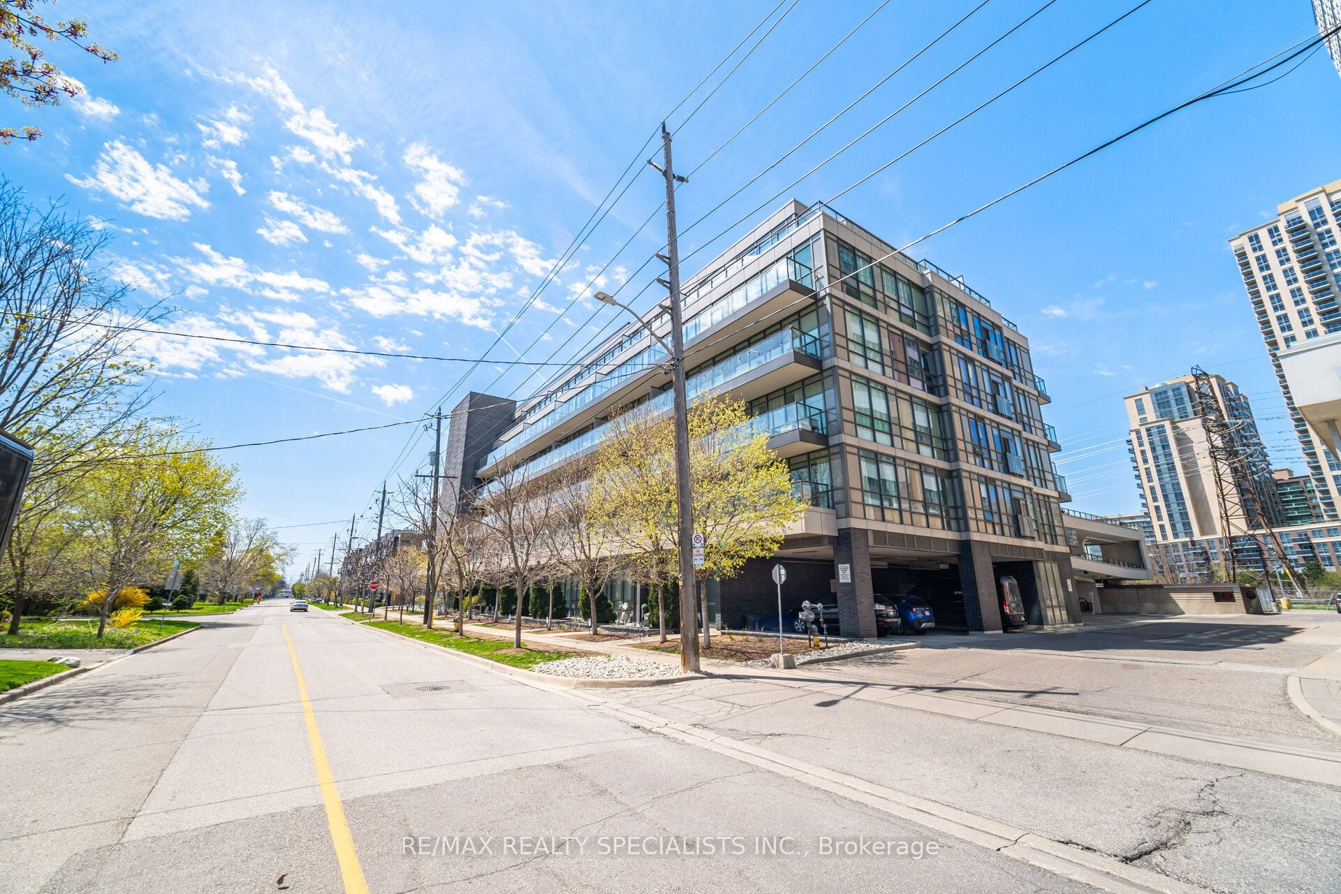 Additional image 2 of 613-8 Fieldway Road, Toronto, ON, M8Z 3L1
