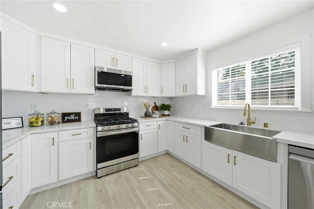 Additional image 13 of 305 N College Drive, La Habra, CA 90631