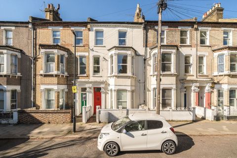 St. Luke's Avenue, Clapham SW4