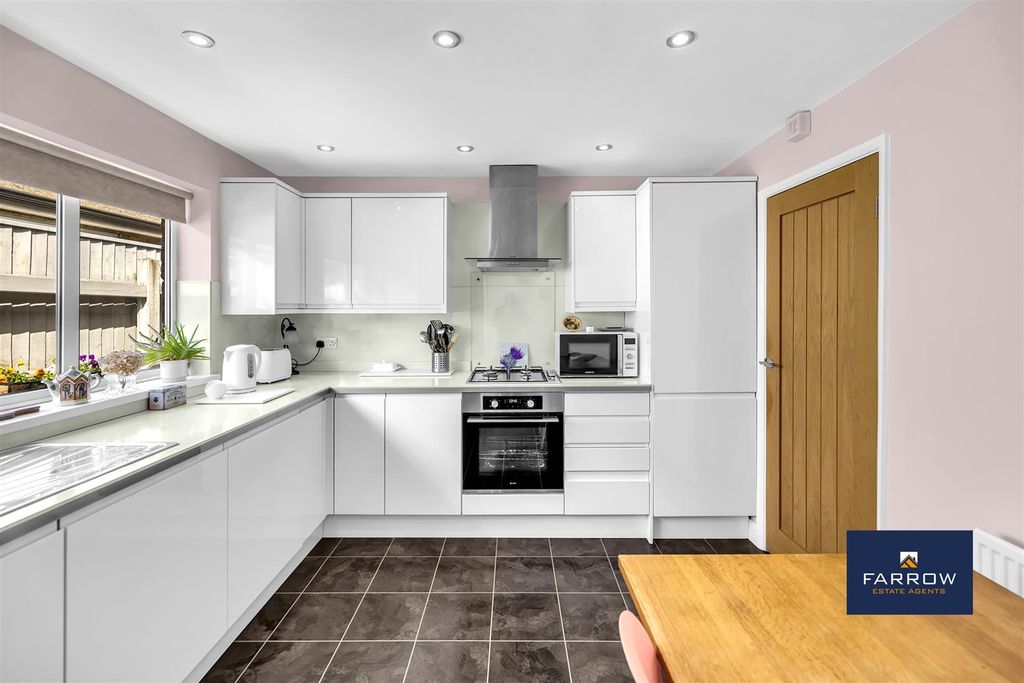 Additional image 3 of 2 bed semi-detached bungalow for saleCheapside, Grimsby DN37