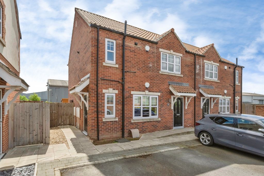 1 bed flat for saleWaterloo Court, Scunthorpe DN17
