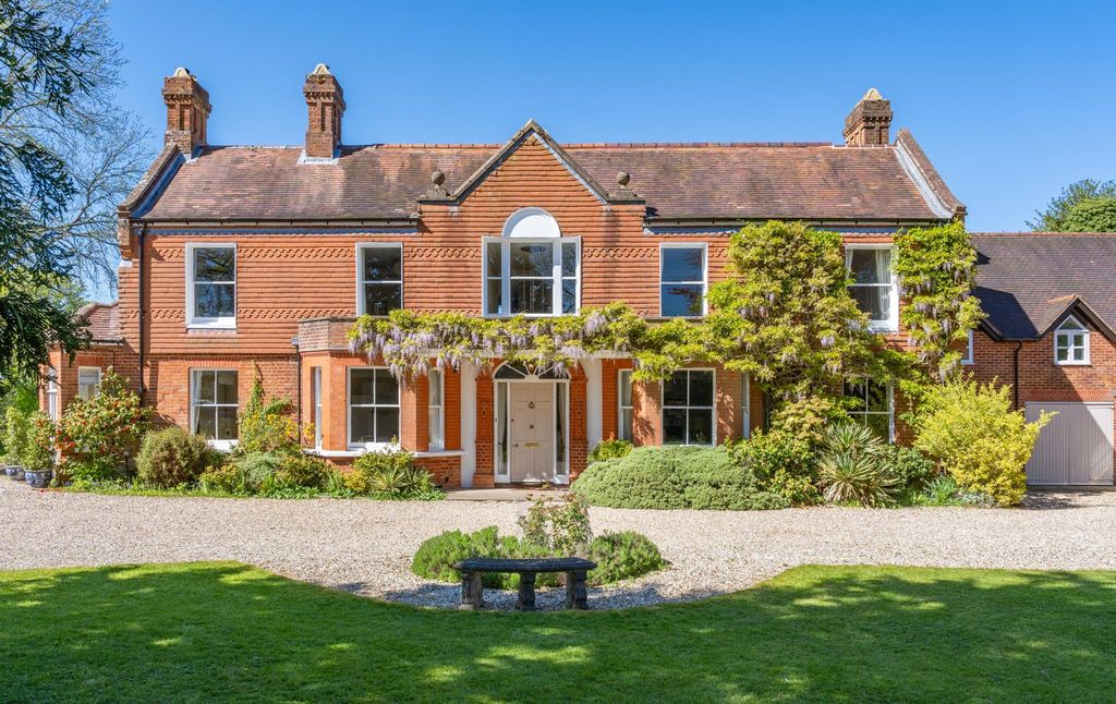 9 bed detached house for saleKintbury, Hungerford, Berkshire RG17
