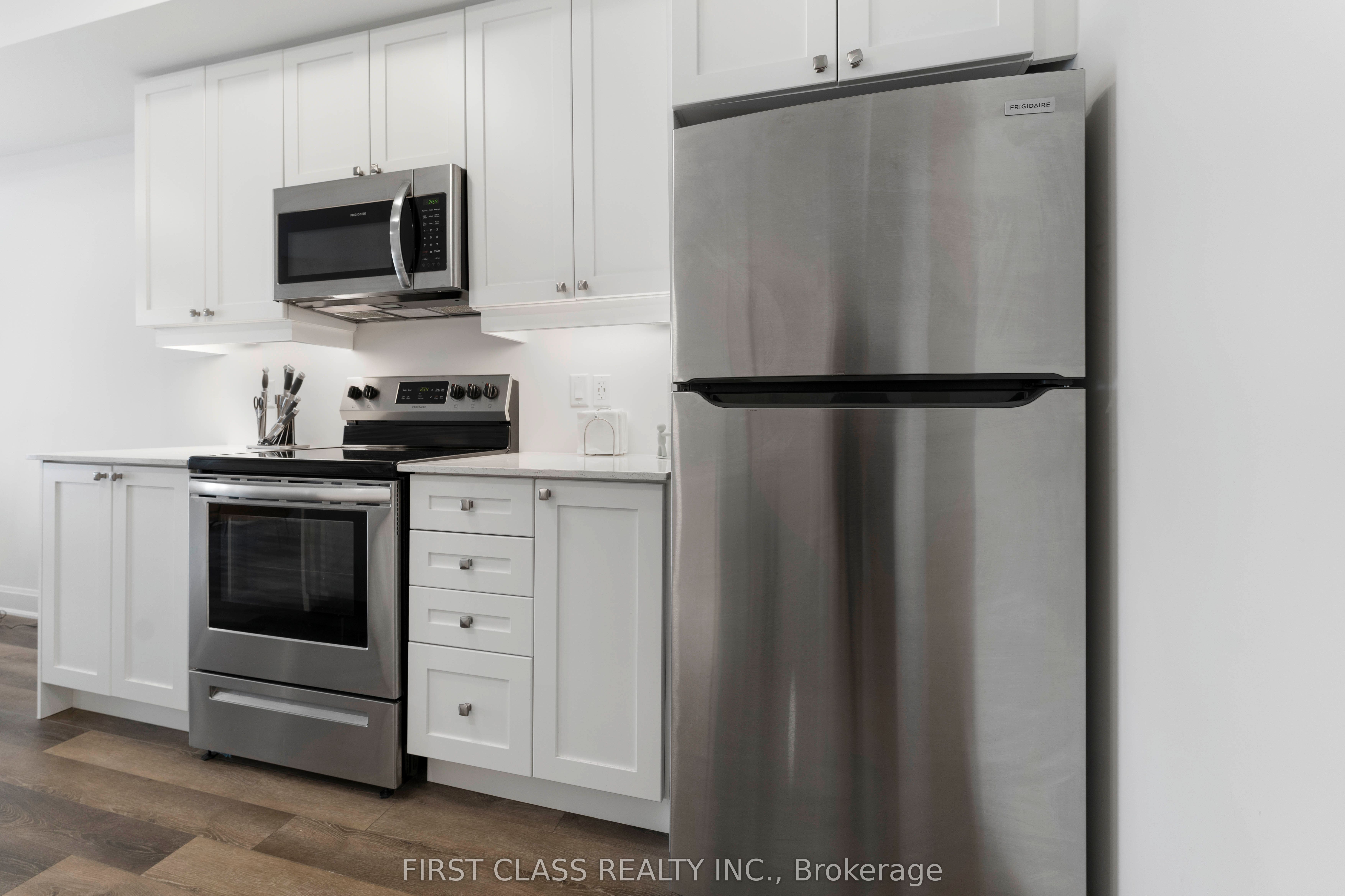 Additional image 4 of 330-50 Lakebreeze Drive, Clarington, ON, L1B 0V9