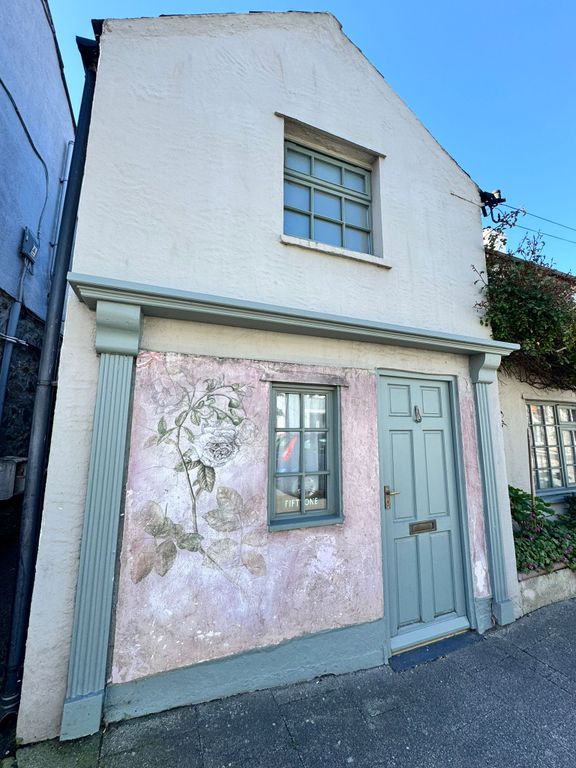 3 bed semi-detached house to rentHigh Street, Menai Bridge LL59