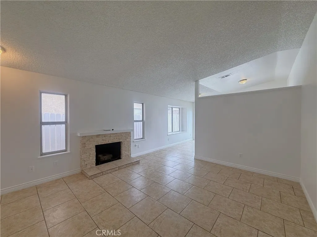 Additional image 5 of 769 W Virginia Street, Rialto, CA 92376