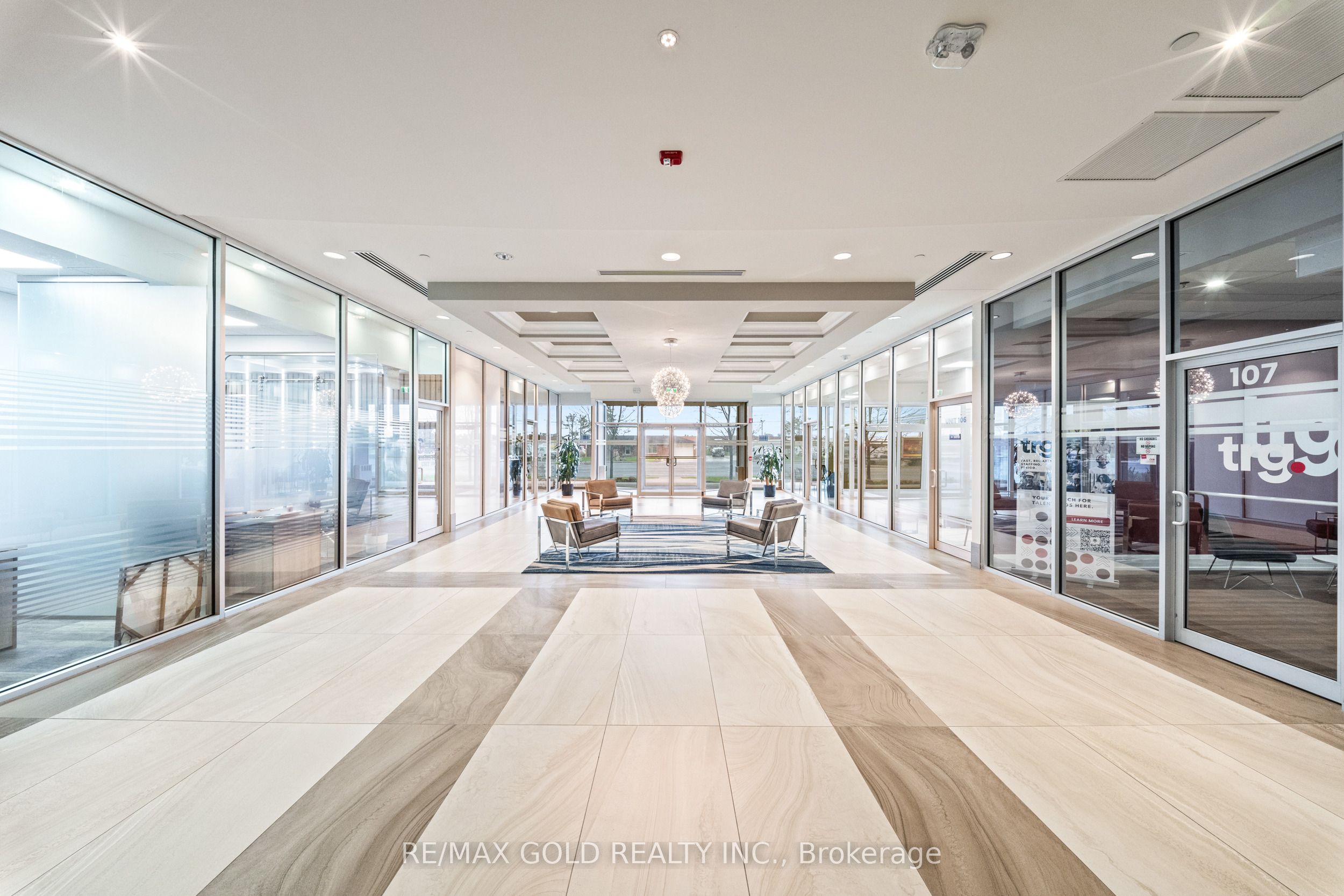 Additional image 3 of 303-218 Export Boulevard, Mississauga, ON, L5S 1Y4