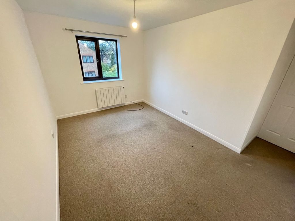 Additional image 7 of 3 bed flat to rentThe Wickets, Luton, Bedfordshire LU2