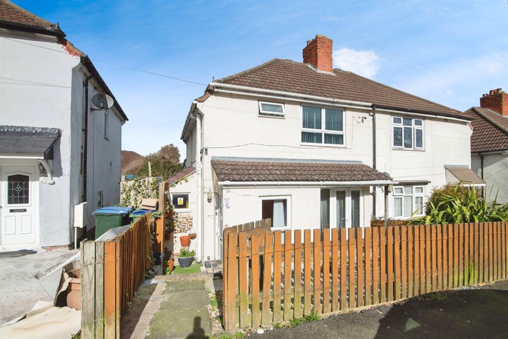 3 bed semi-detached house for saleGrace Road, Tividale, Oldbury B69