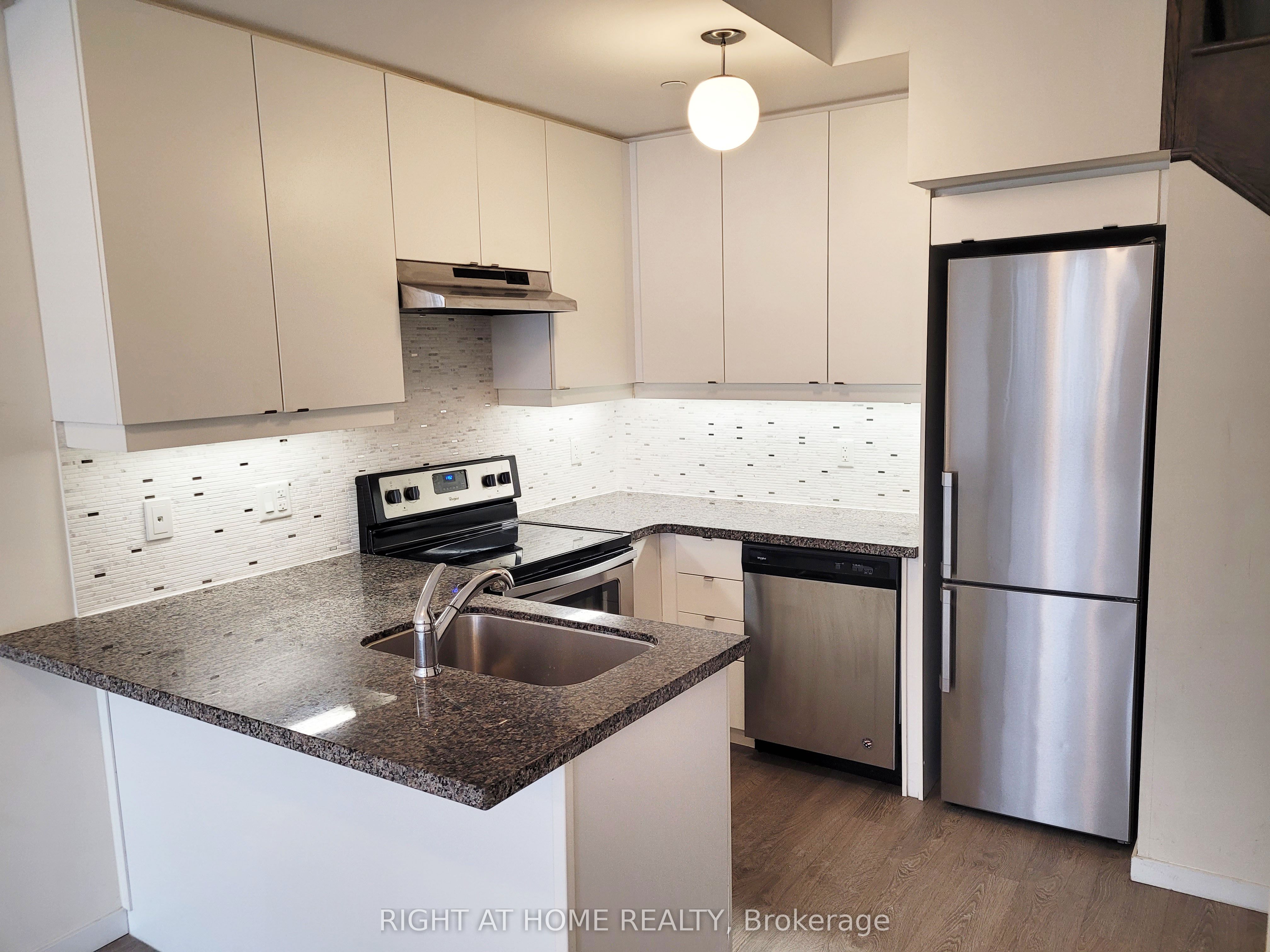 Additional image 2 of 47-300 Alex Gardner Circle, Aurora, ON, L4G 3G5