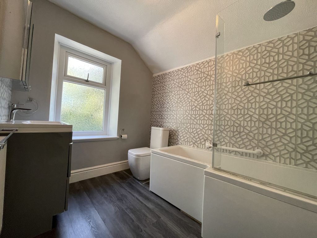 Additional image 11 of 2 bed terraced house to rentLinden Grove, Douglas, Isle Of Man IM2