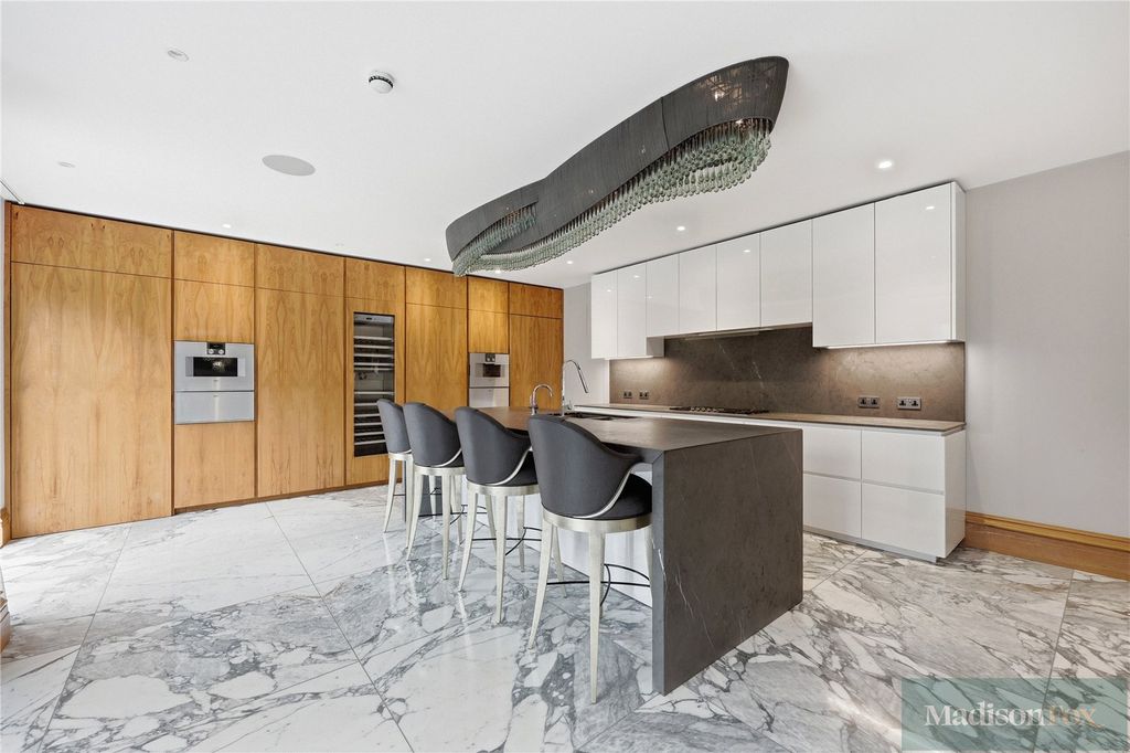 Additional image 18 of 8 bed detached house for saleStradbroke Drive, Chigwell, Essex IG7