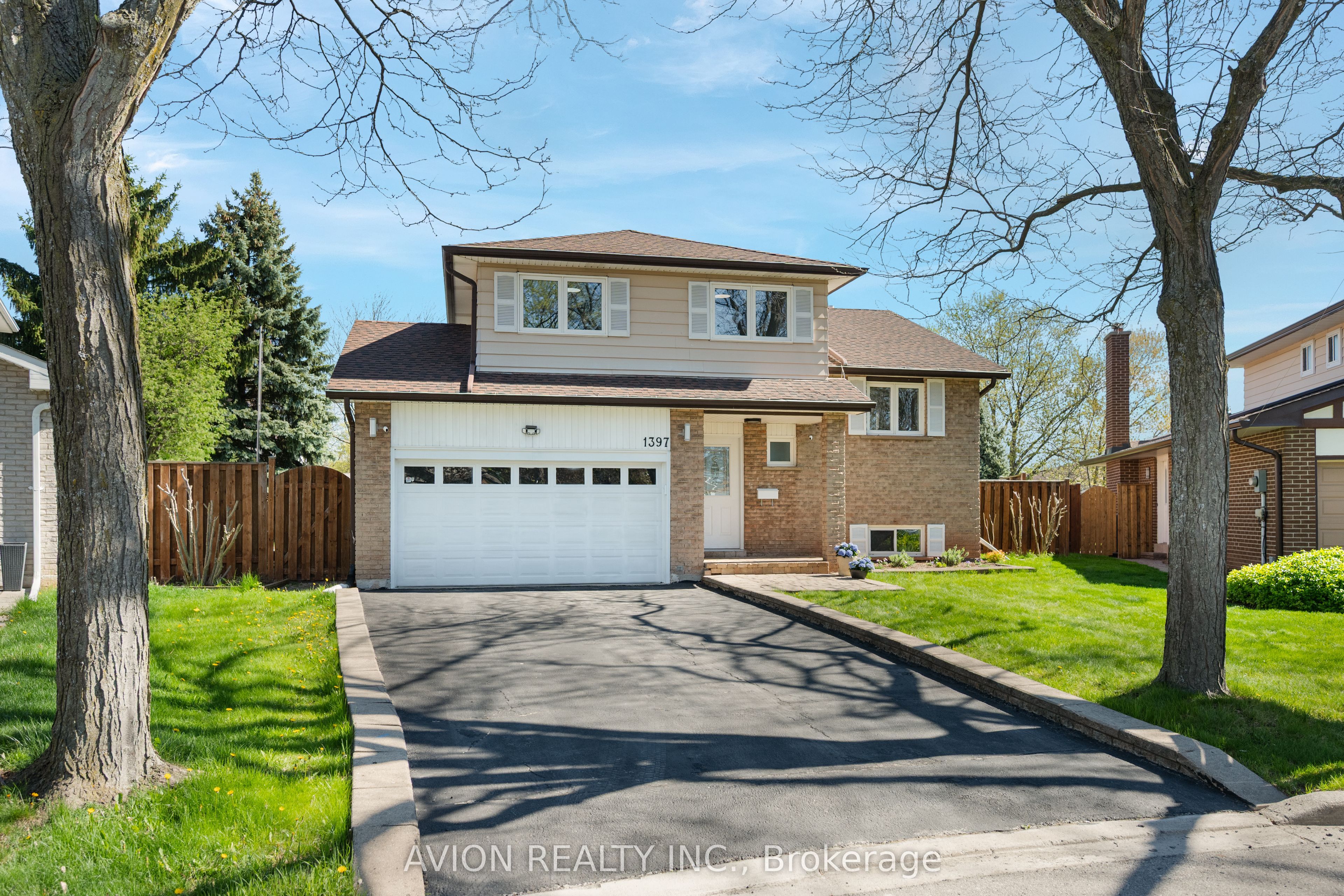 1397 Highgate Court, Oakville, ON, L6H 2V4