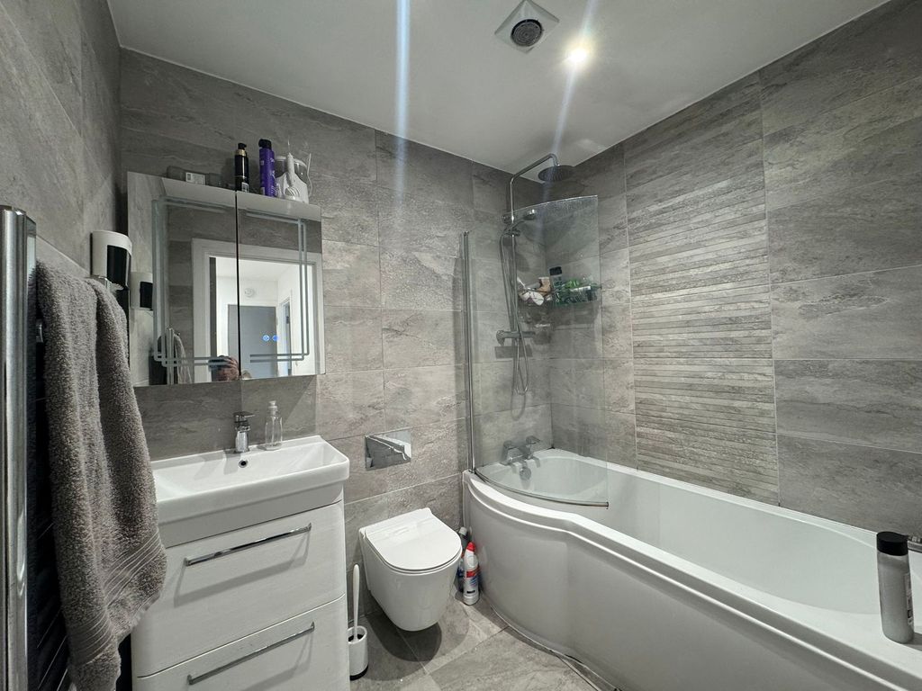 Additional image 5 of 2 bed flat to rentGreenbank Terrace, Plymouth PL4