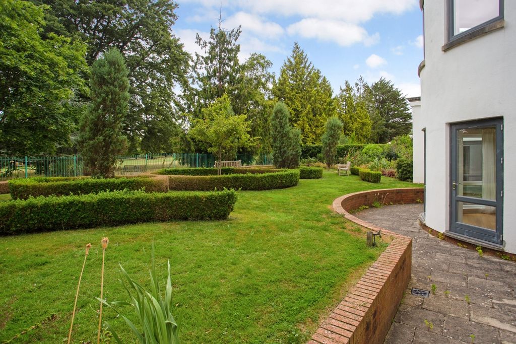 Additional image 9 of 3 bed flat to rentVictoria Place, Cheltenham GL52