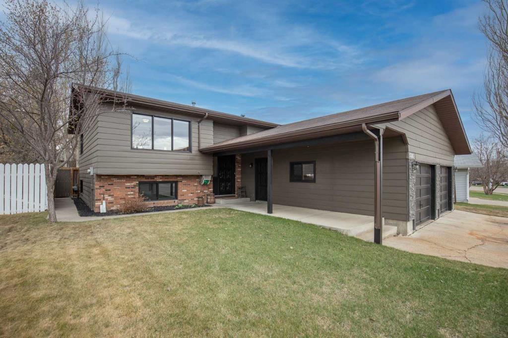 Additional image 3 of 5315 37 Street, Innisfail, AB, T4G 1G6