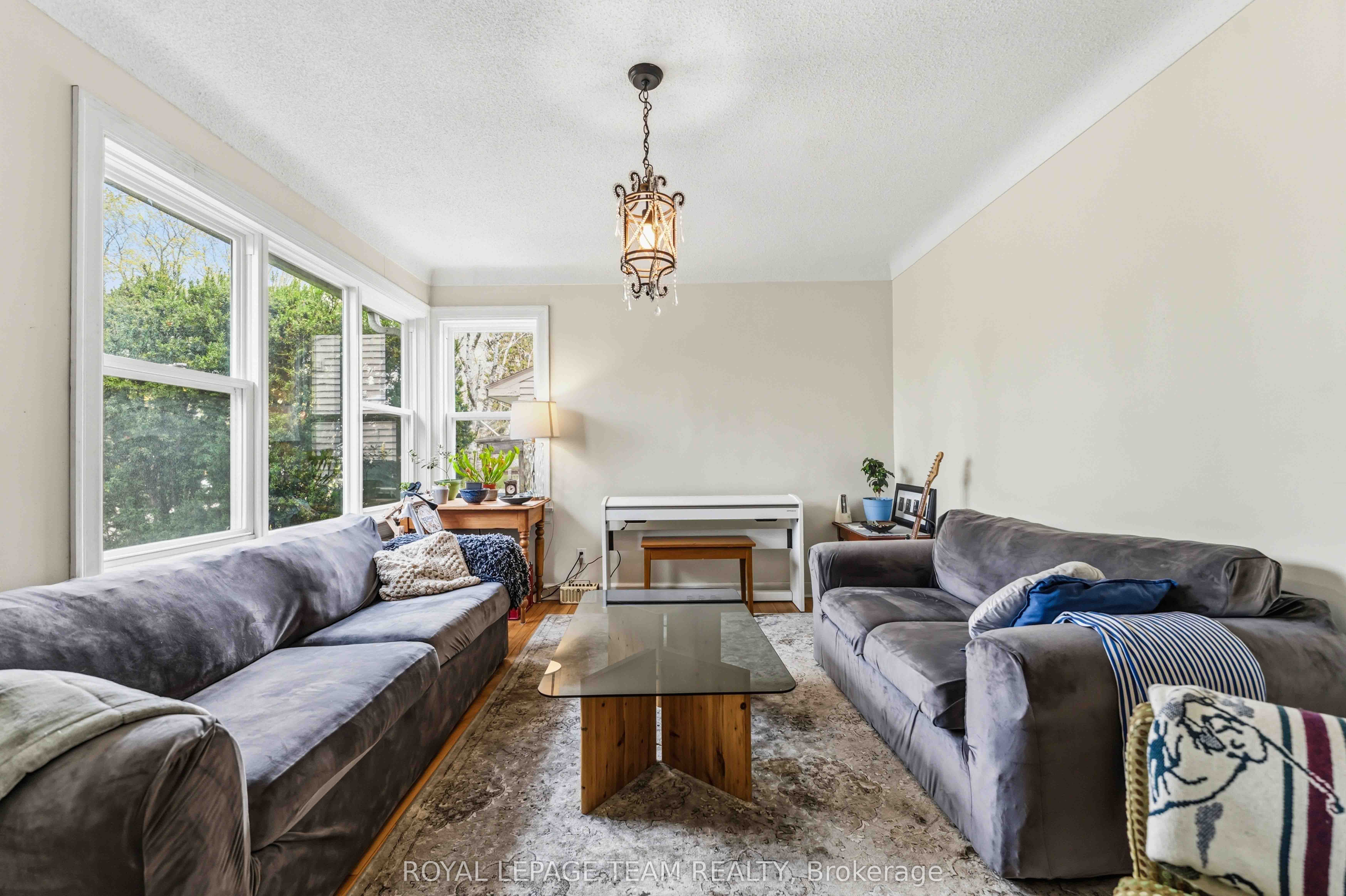 Additional image 5 of 1272 Livingstone Avenue, Ottawa, ON, K1H 7P8