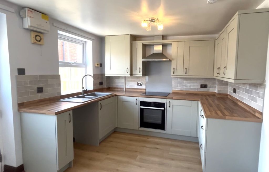 Additional image 2 of 2 bed end terrace house to rentMaes Y Neuadd, Caersws, Powys SY17