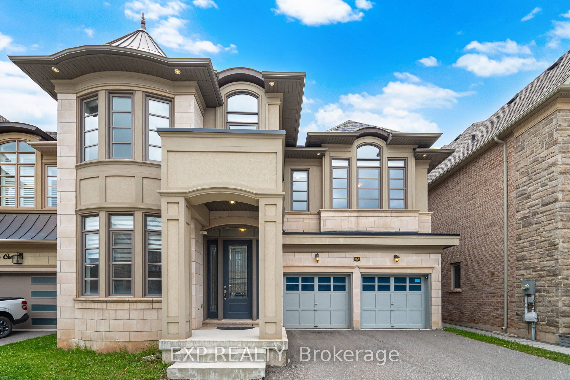 3128 Parsonage Crescent, Oakville, ON, L6H 0T9