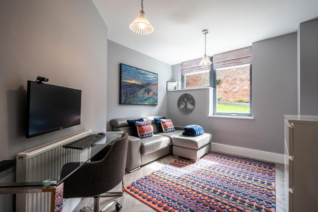 Additional image 17 of 3 bed flat for salePorter Brook View, Sheffield S11