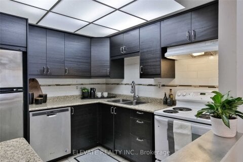 Additional image 7 of 2131 Dufferin Street, Toronto, ON, M6E 3R3