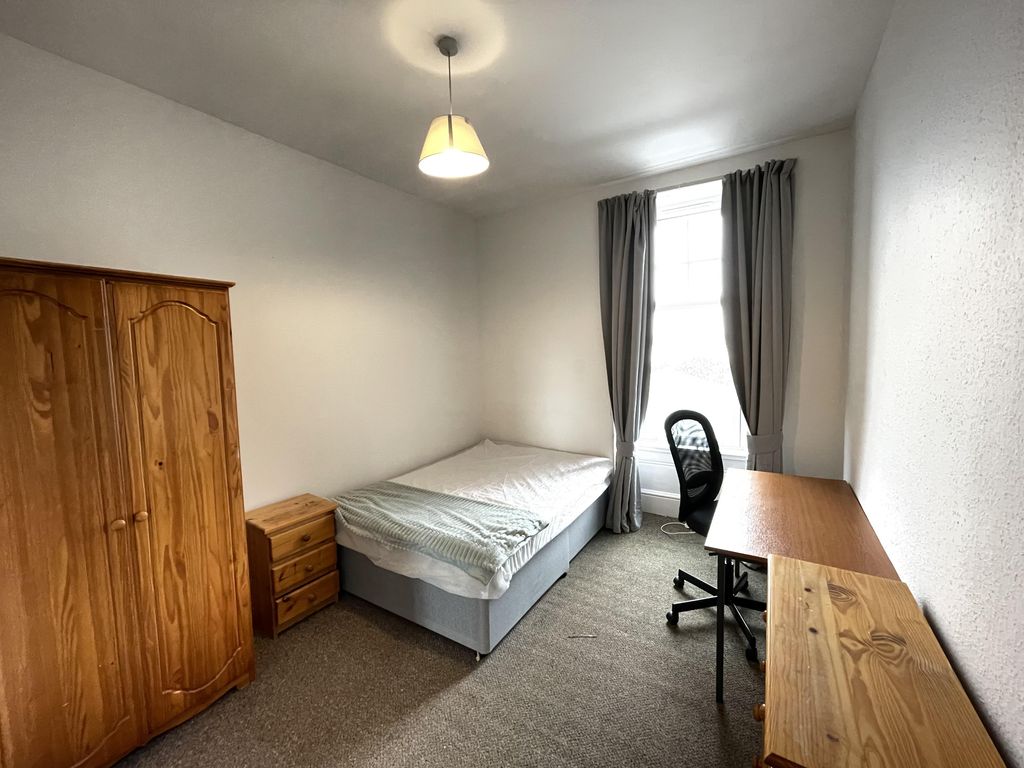 Additional image 7 of 4 bed flat to rent61A 3/R Perth Road, Dundee DD1