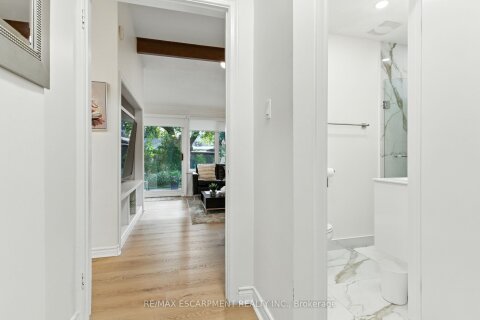 Additional image 8 of 230 South Service Road, Mississauga, ON, L5G 2S1