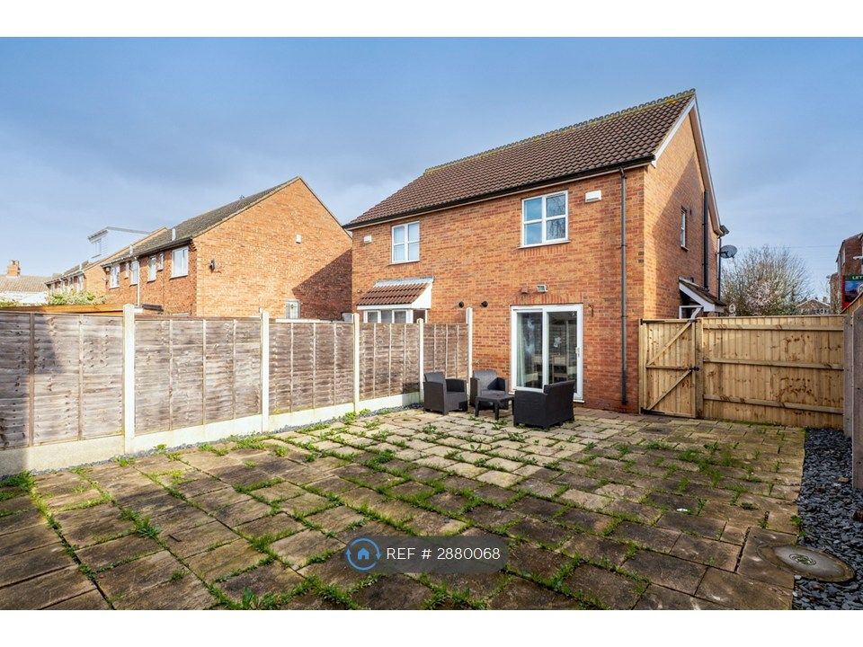 Additional image 2 of 2 bed semi-detached house to rentHarrison St, Grimsby DN31