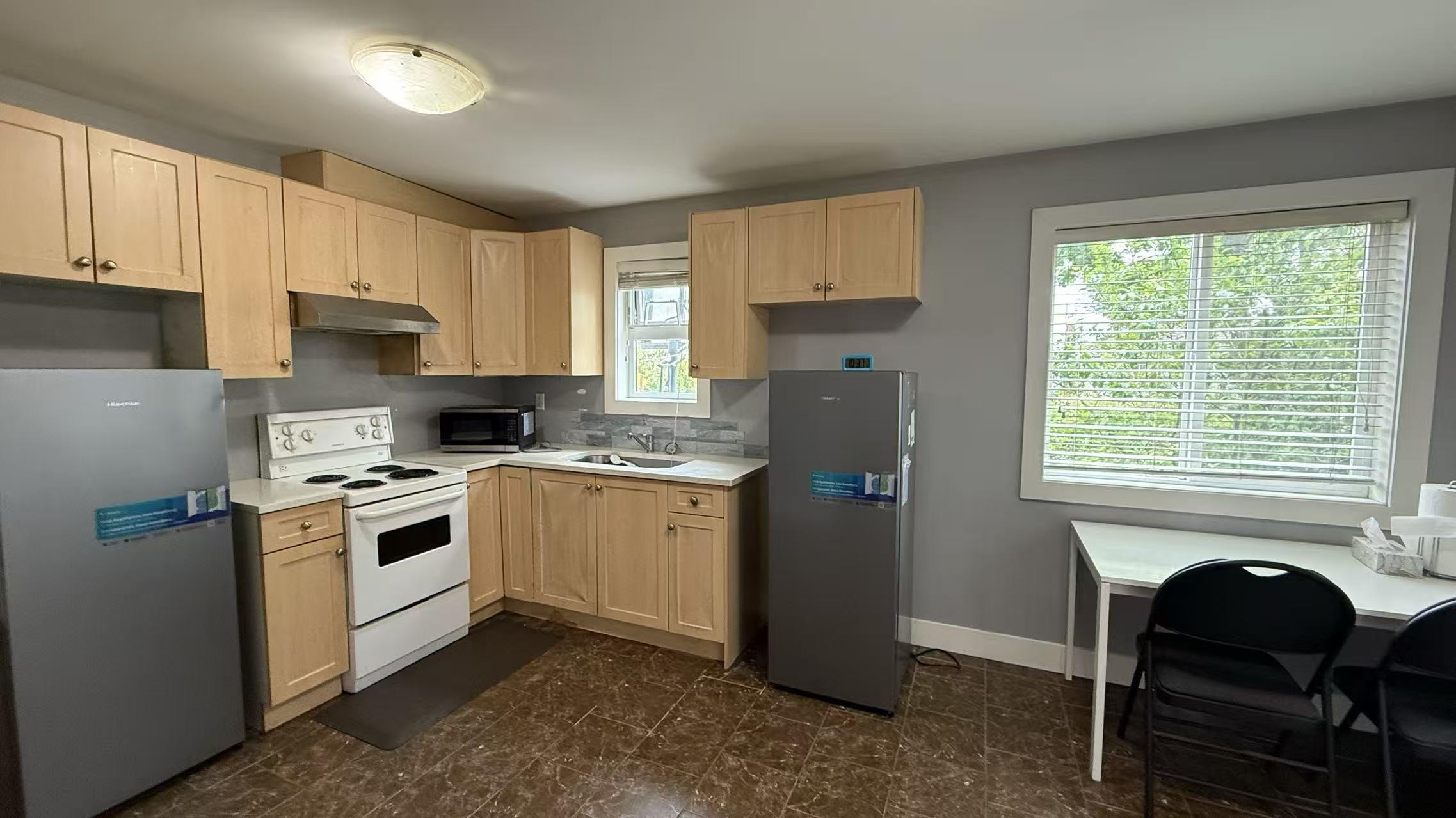 Additional image 2 of Garden Suite-7835 1st Street, Burnaby, BC, V3N 0C9